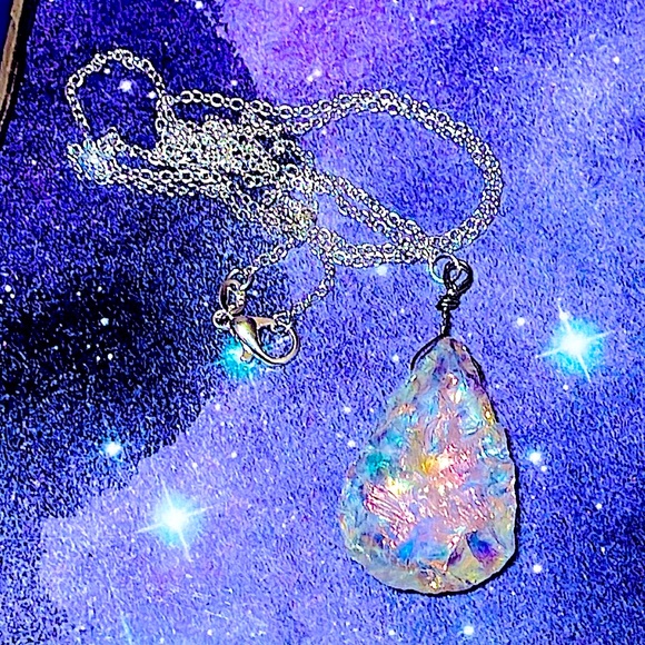 BOGO!! 🔮✨ Angel Aura Quartz Hand Crafted Pear Pendant w/ Sterling Silver chain - Picture 5 of 14
